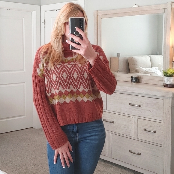 ✨️ONE LEFT!! Orange pumpkin Sweater NWT Fall Cropped - Picture 3 of 6